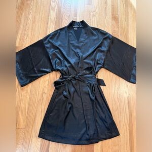 Victoria's Secret Black Satin Robe- M/L classy intimate